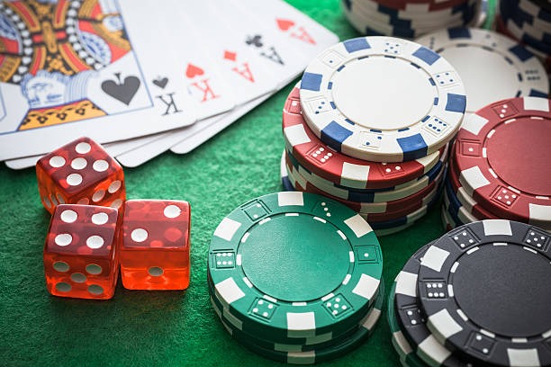 Live-dealer table lobby showing active blackjack and Dragon Tiger tables Live-dealer table lobby on desktop